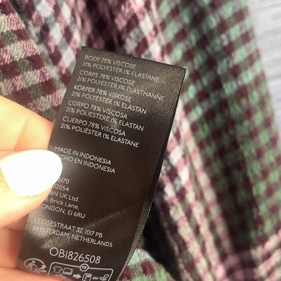 Pilcro The Romy Plaid Relaxed Buttondown Shirt - Size XS, Pink & Green - Picture 6 of 8